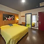 Toscanini Hotel
