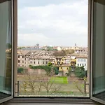 Hotel Toscanini 3*