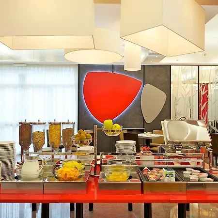 Szálloda Toscanini Parma