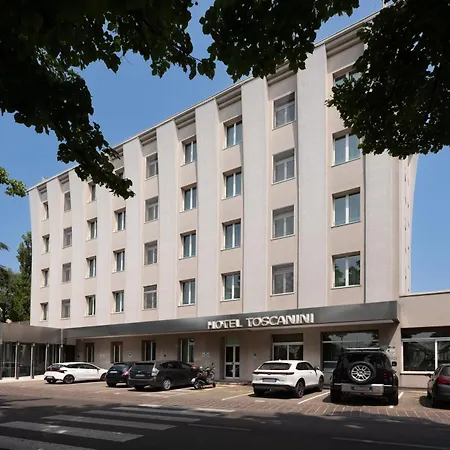Hotel Toscanini 3*