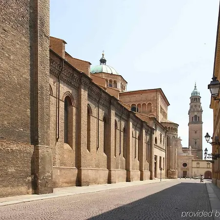 Toscanini מלון 3*