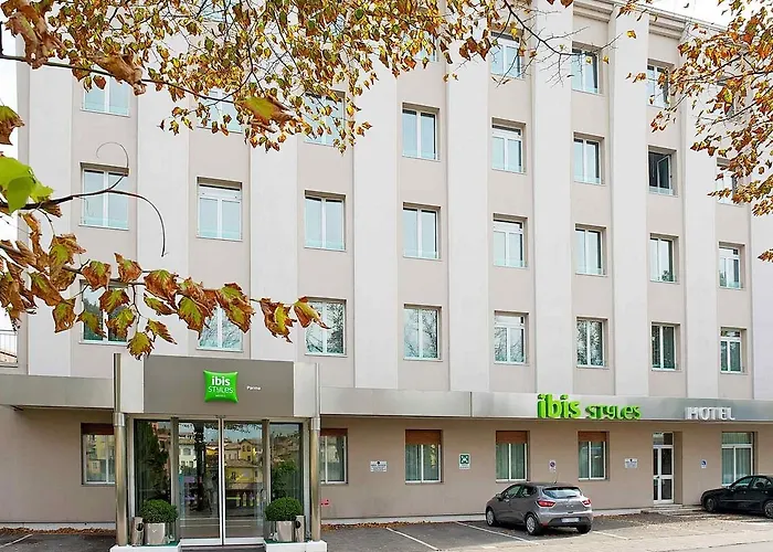 Otel Toscanini Parma