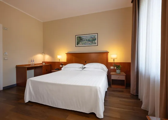 Toscanini Otel Parma