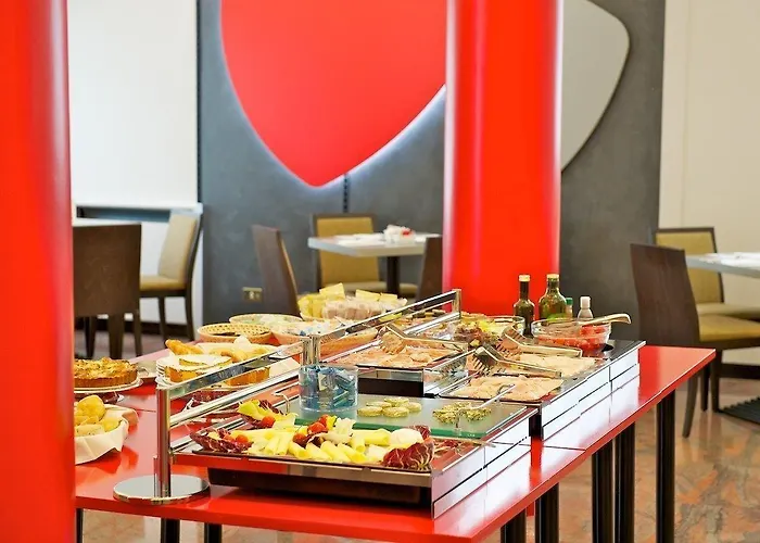 ホテル Toscanini パルマ